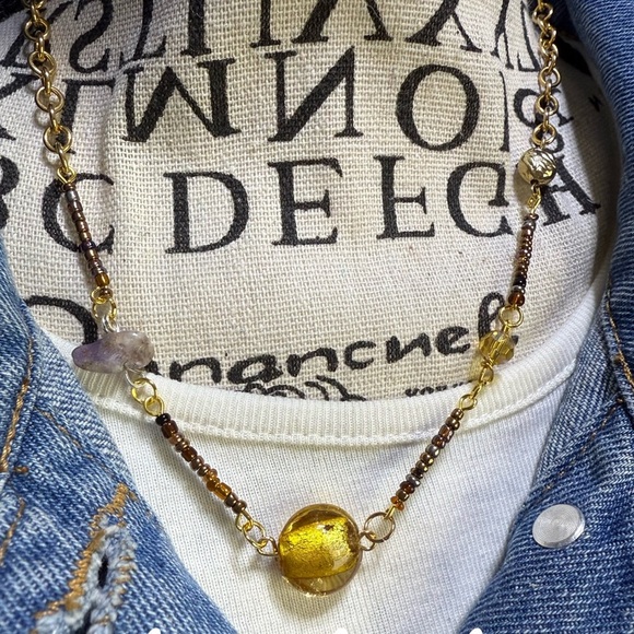 Gold and Brown Minimalist Beaded Necklace gemstones - Picture 4 of 4